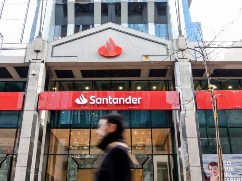 CMF informa que está monitoreando la situación del Banco Santander tras ciberataque